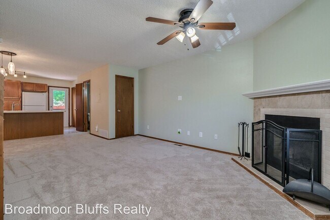 Building Photo - 3 br, 2.5 bath House - 1661 Maitland Court