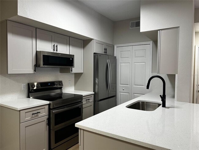 Building Photo - 13102 Mulberry Park Dr