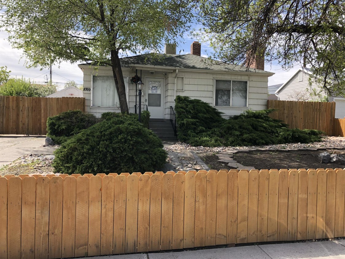 8769 W 3100 S, Magna, UT 84044 House Rental in Magna, UT