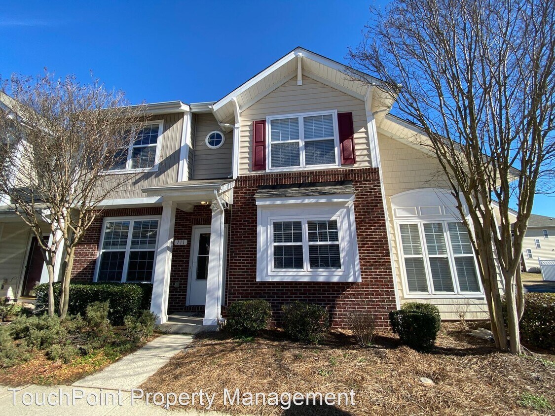 2 br, 2.5 bath House 711 Shellstone Place House for Rent in Fort