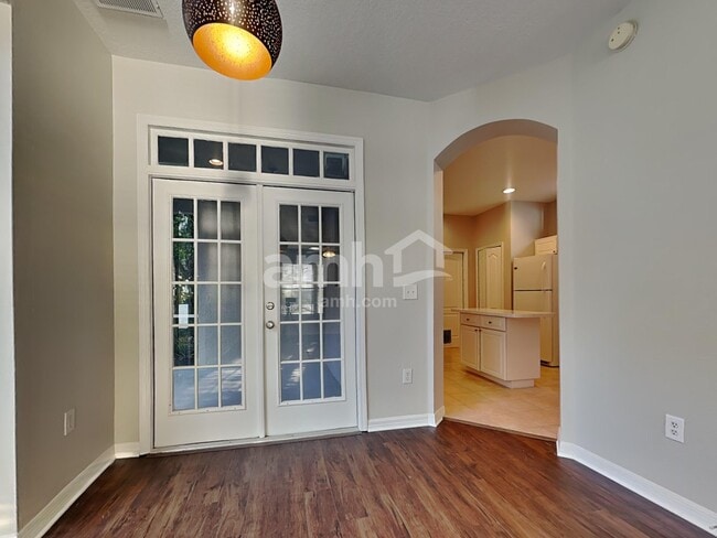 Building Photo - 9103 Crystal Commons Way