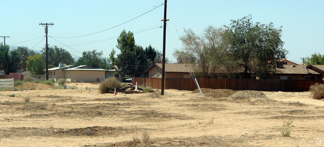 Building Photo - 13509 Mohawk Rd