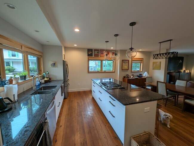 Foto del edificio - 320 5th St SW