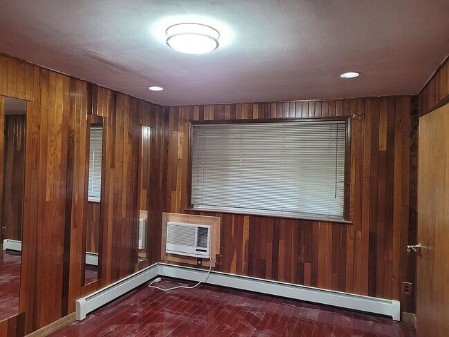 Foto del edificio - 218 Allen Ave