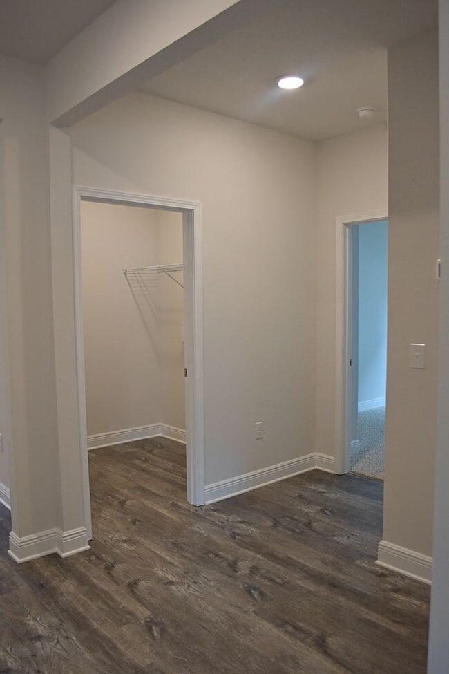 Foto del edificio - Brand New- 4 Bedroom 2 Bath in Santa Rosa ...