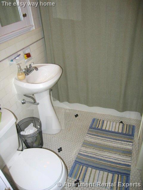 Foto del edificio - 42-44 Garrison Ave Unit #1