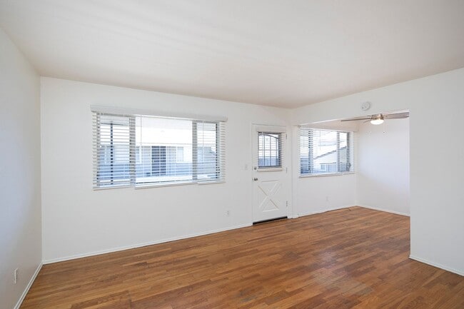 Foto del interior - Talmadge Pacific Apartments