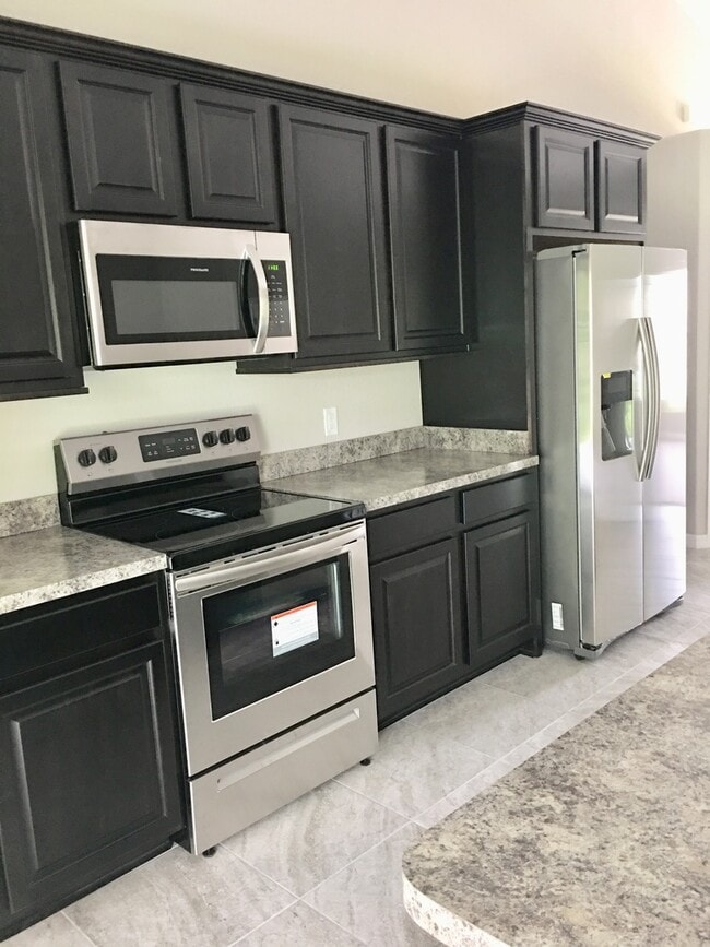 Building Photo - Like New! 2018  3/2/2 + Office/Den,  Sprin...