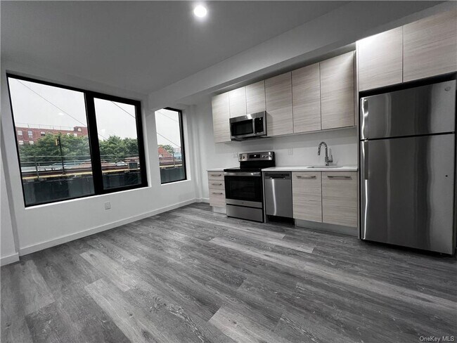 Foto del edificio - 1462 Southern Blvd