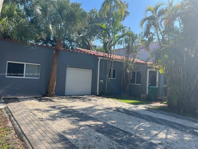 Foto del edificio - 644 NE 82nd Terrace