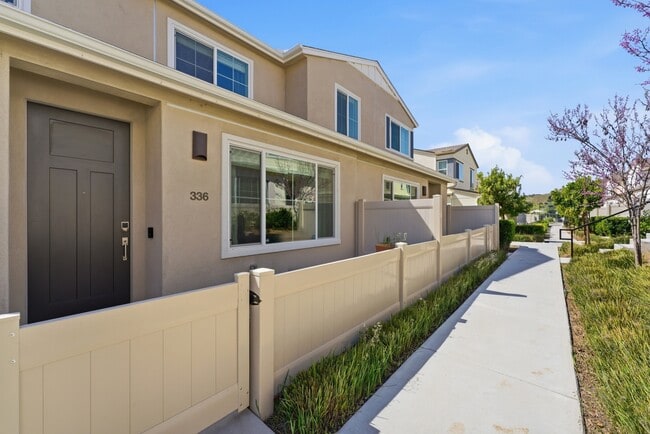 Building Photo - 336 Sweet Pl