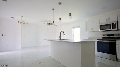 Building Photo - 3433 Jeffcott St
