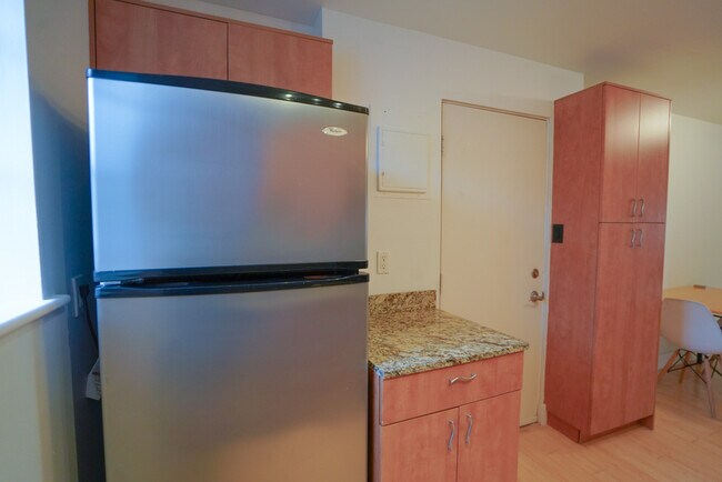 Foto del edificio - 611 Westgate Ave