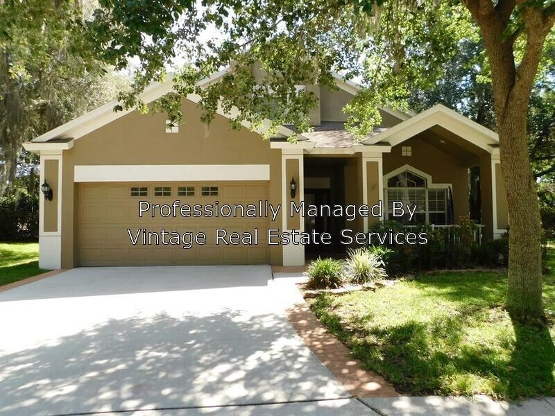 6237 Drive House Rental in Lithia, FL
