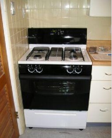 Building Photo - 8009-8053 Gravois