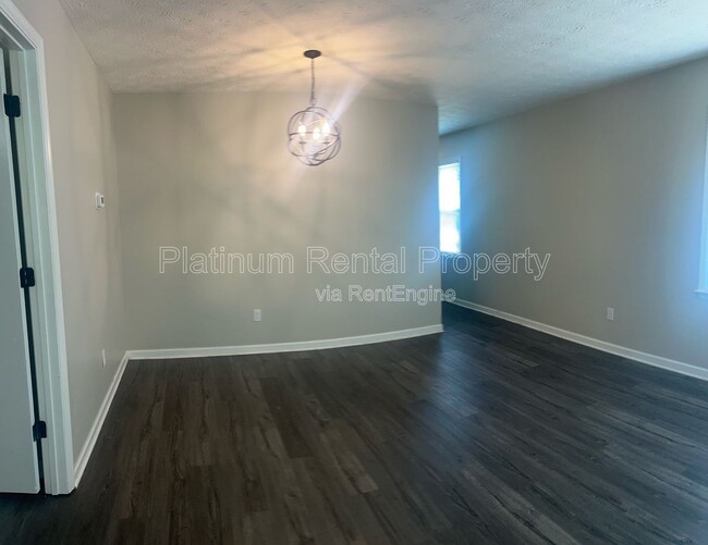 Building Photo - 1614 Riverside Trail NE