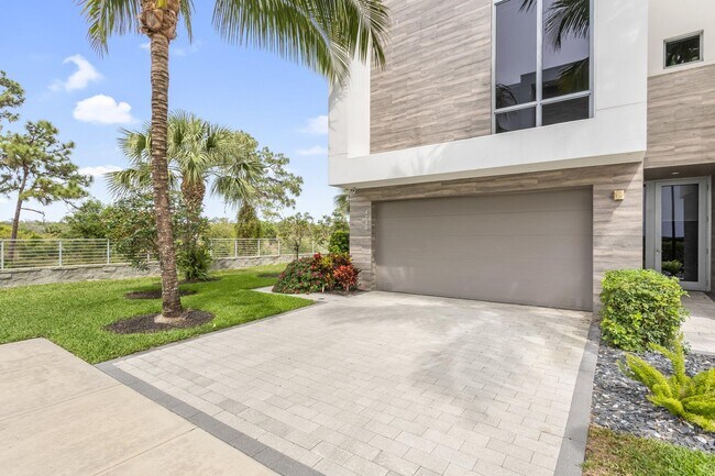 Foto del edificio - 4240 NW 17th Ave