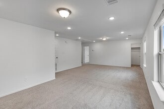 Building Photo - 9658 Caney Trails Rd