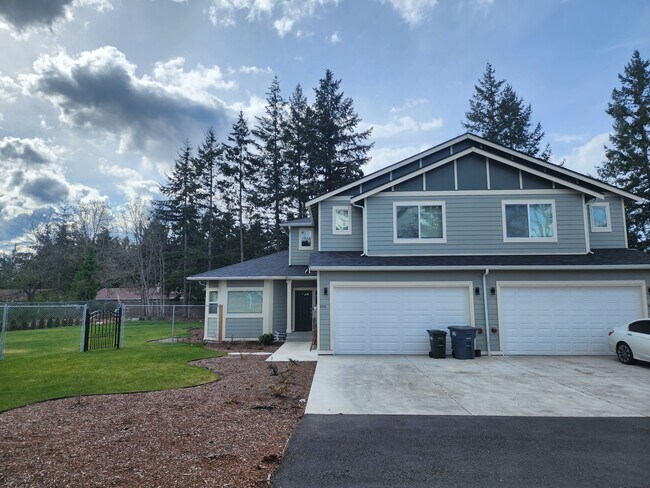 Vista frontal del edificio - 958 152nd St E