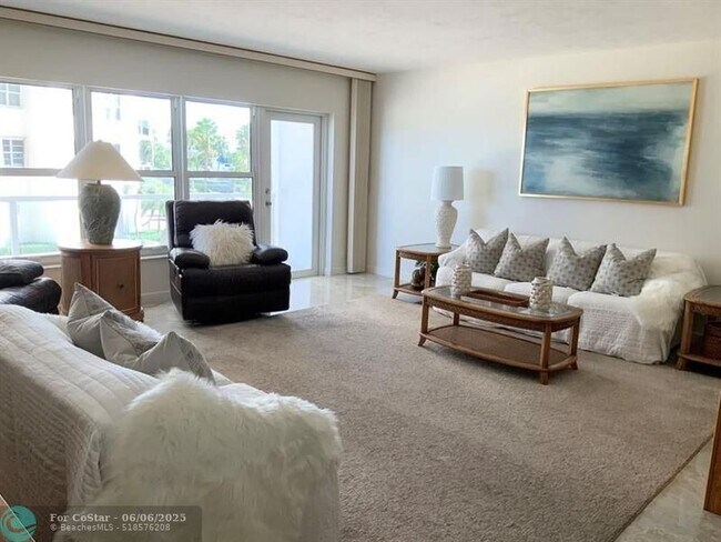 Building Photo - 3750 Galt Ocean Dr