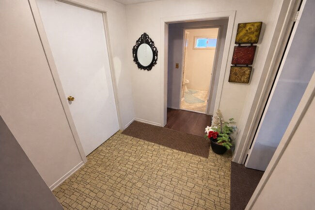 Photo du bâtiment - 159 Hahn Ave