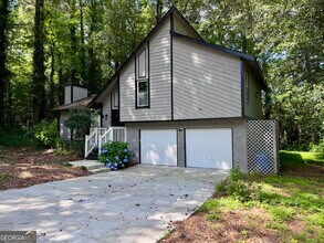 Building Photo - 3814 Whaley Ct SW