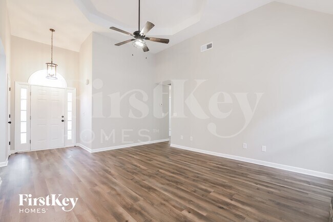 Foto del edificio - 660 Rosebud Ln