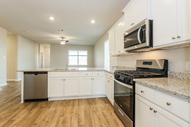 Building Photo - 408 San Miguel Crk Dr
