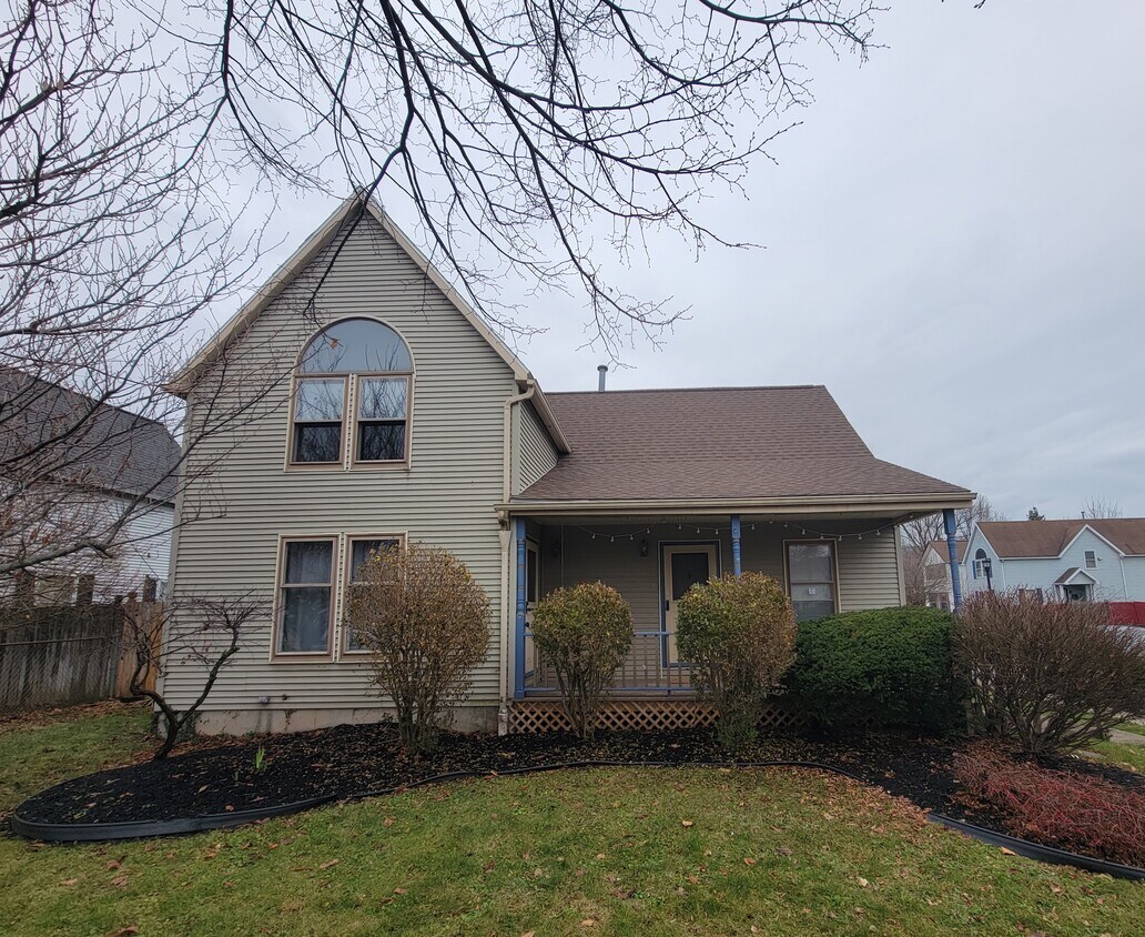 Primary Photo - 317 Virginia St