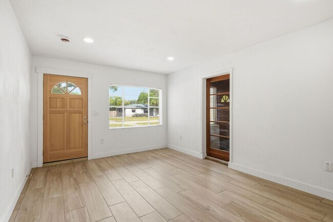 Foto del edificio - Remodeled 3/1 Home