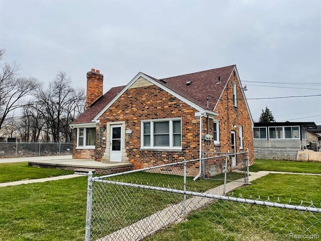 Building Photo - 6955 Anthony St