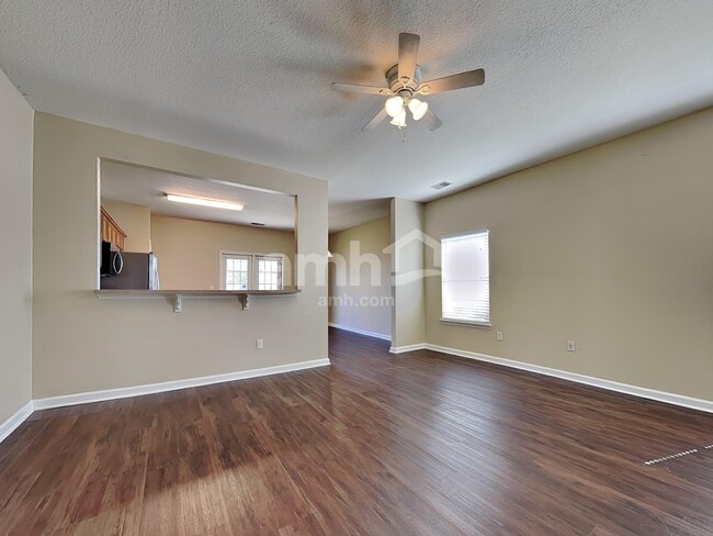 Building Photo - 10 Blue Oak Dr