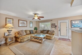 Building Photo - 677 Normandy Ln