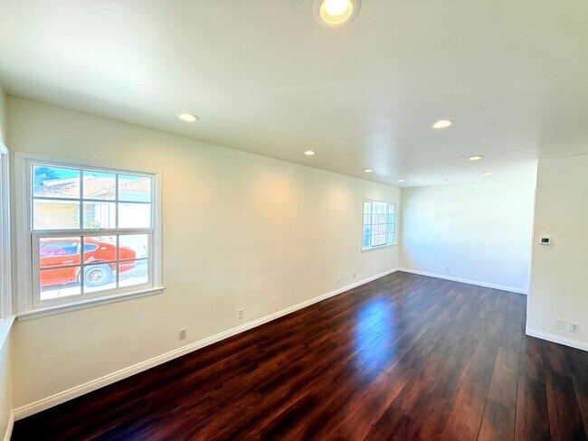 Foto del edificio - 17535-17537 Baltar Street