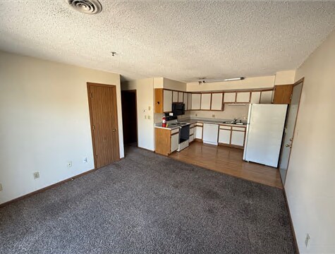 Building Photo - 426 S Johnson St