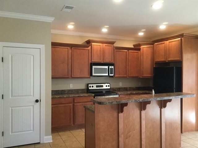 Foto del edificio - 5966 Armadale Dr