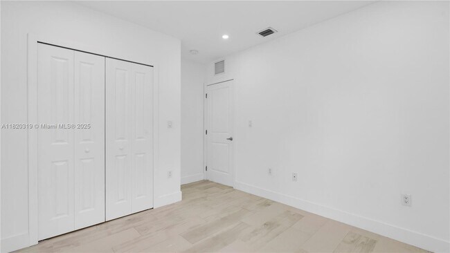 Foto del edificio - 3823 Thomas Ave