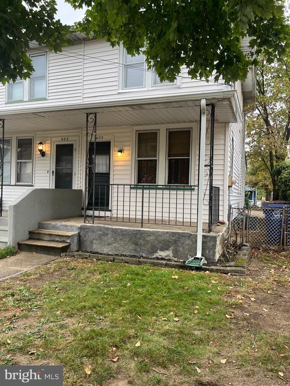 Building Photo - 425 Taylor St
