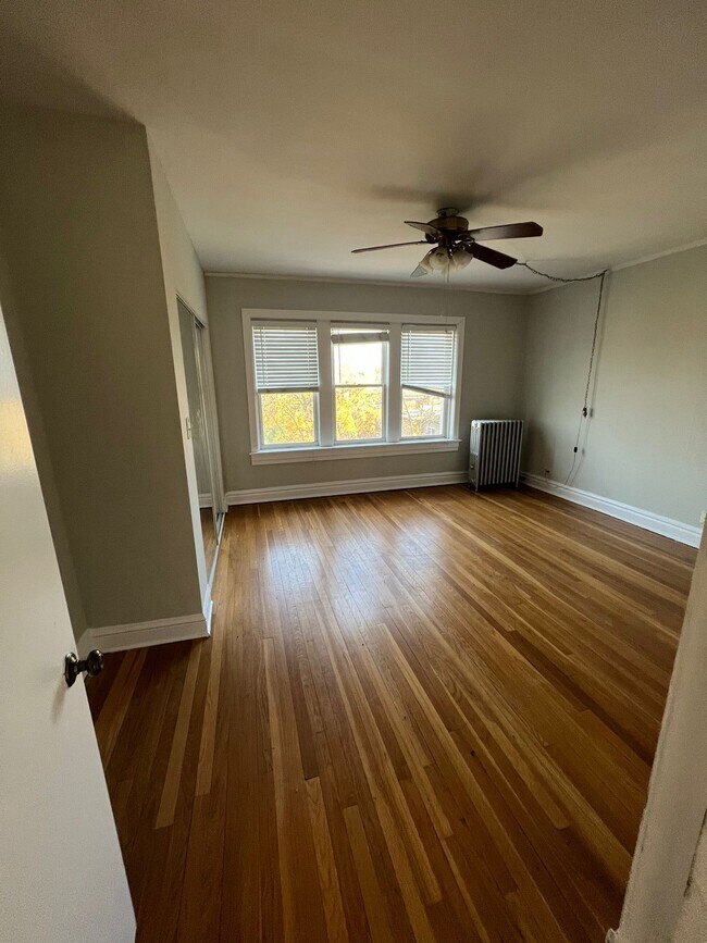 Foto del edificio - 2607 W Jarlath St