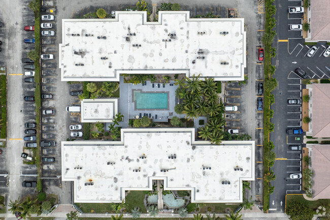 Additional Building View - Silver Palms at Dadeland