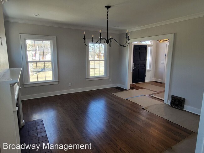 Foto del edificio - 4 br, 3 bath House - 324 E 4th St