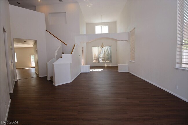 Building Photo - 1438 Blazing Sand St