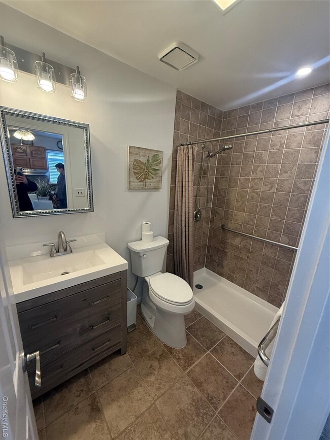 Building Photo - 83 Beecher Rd