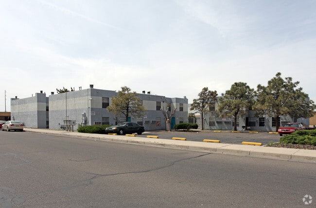 Building Photo - Modern Apartments with Great Amenities