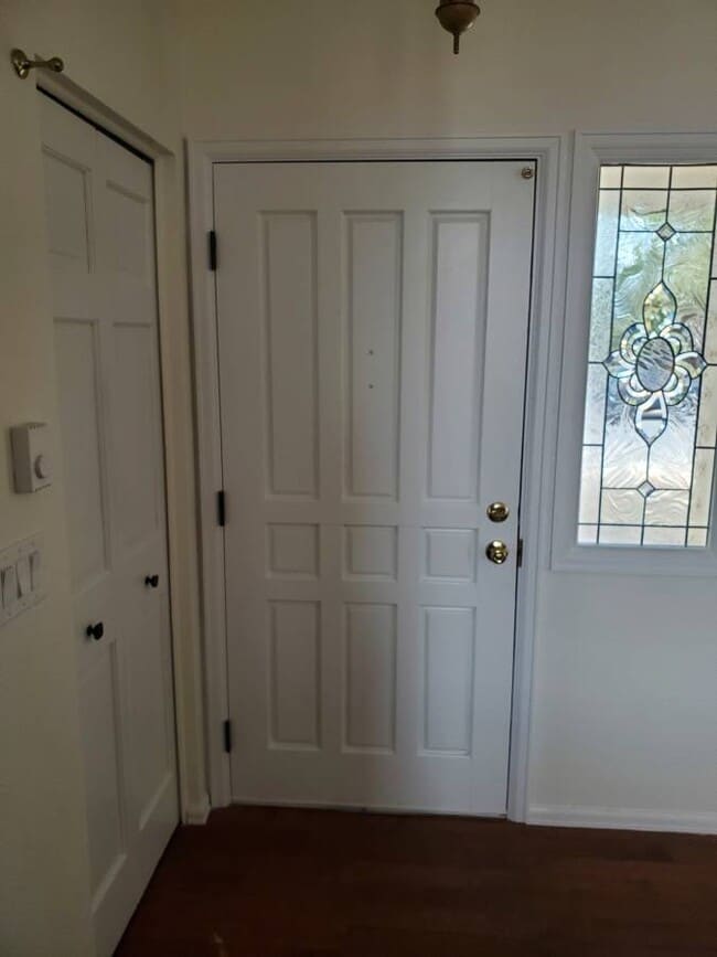 Building Photo - 2216 S Eagle Ct