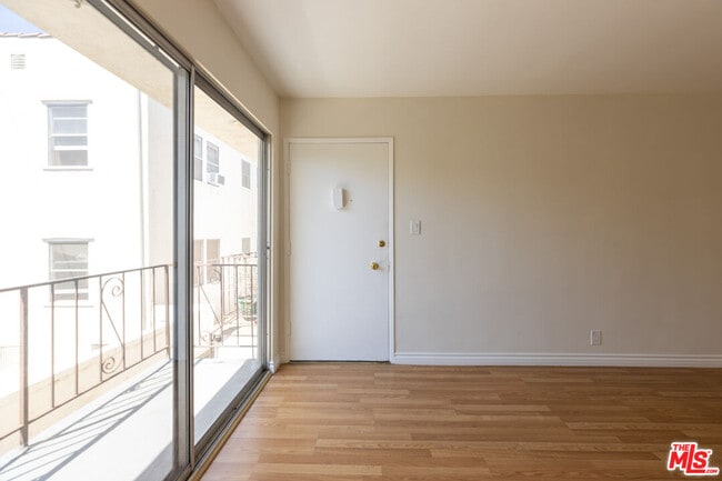 Foto del edificio - 1338 14th St