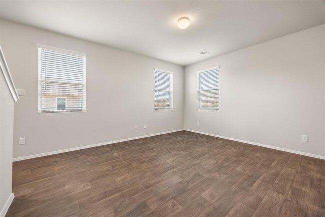 Foto del edificio - 158 Linnet Ln