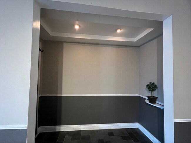 Foto del edificio - 1426 W Highland Ave