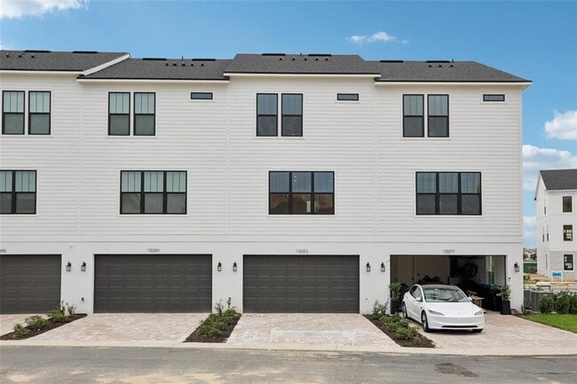 Building Photo - 15083 Grv Lk Dr