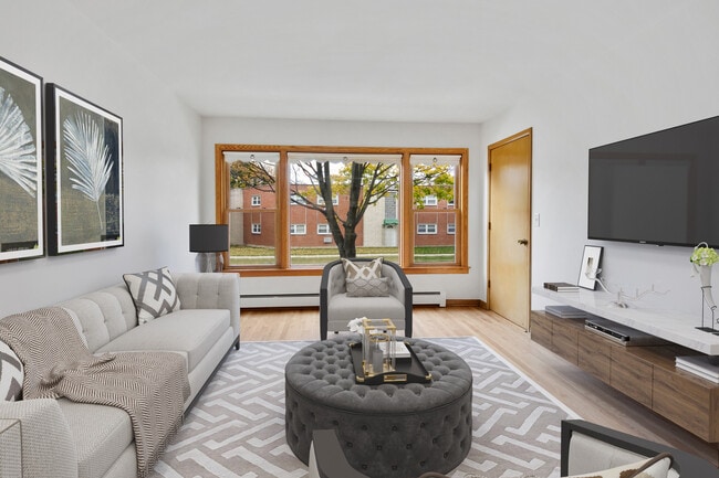 Building Photo - 6154 W Thorndale Ave